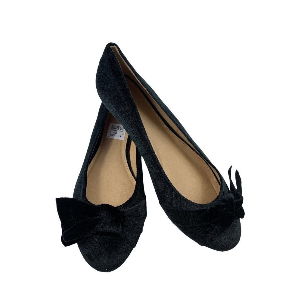 Fioni Women's Black Soft Flats with A Bow